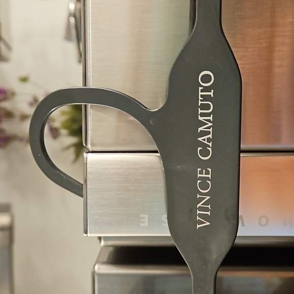 💕VINCE CAMUTO💕 Wire Free Bra & T-Shirt Bra (2 Pack) ~ Black & Nude 34C NWT - Picture 6 of 9